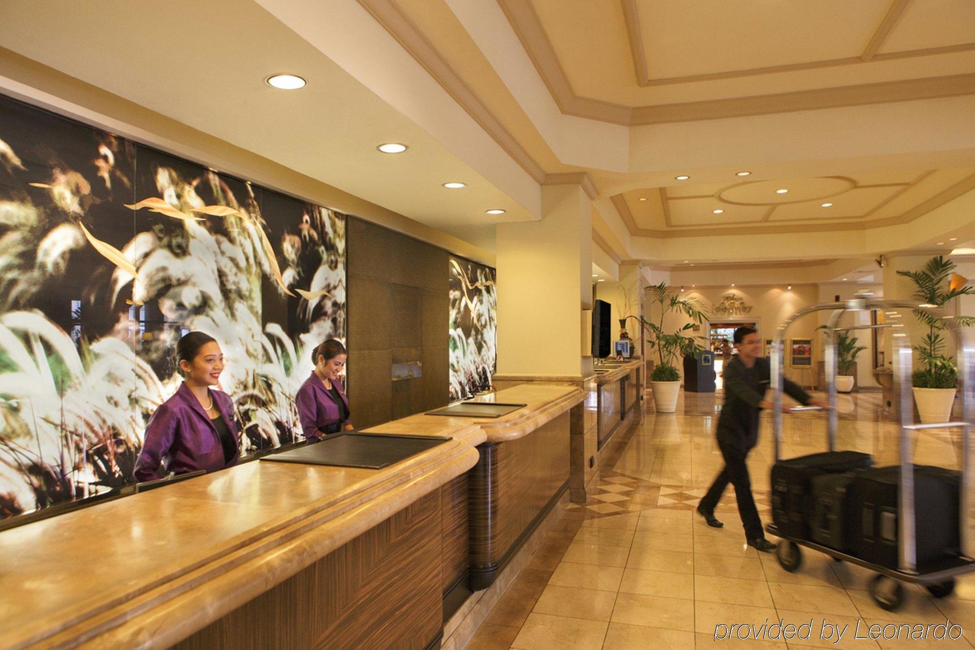 Intercontinental Manila Hotel Makati City Exterior photo