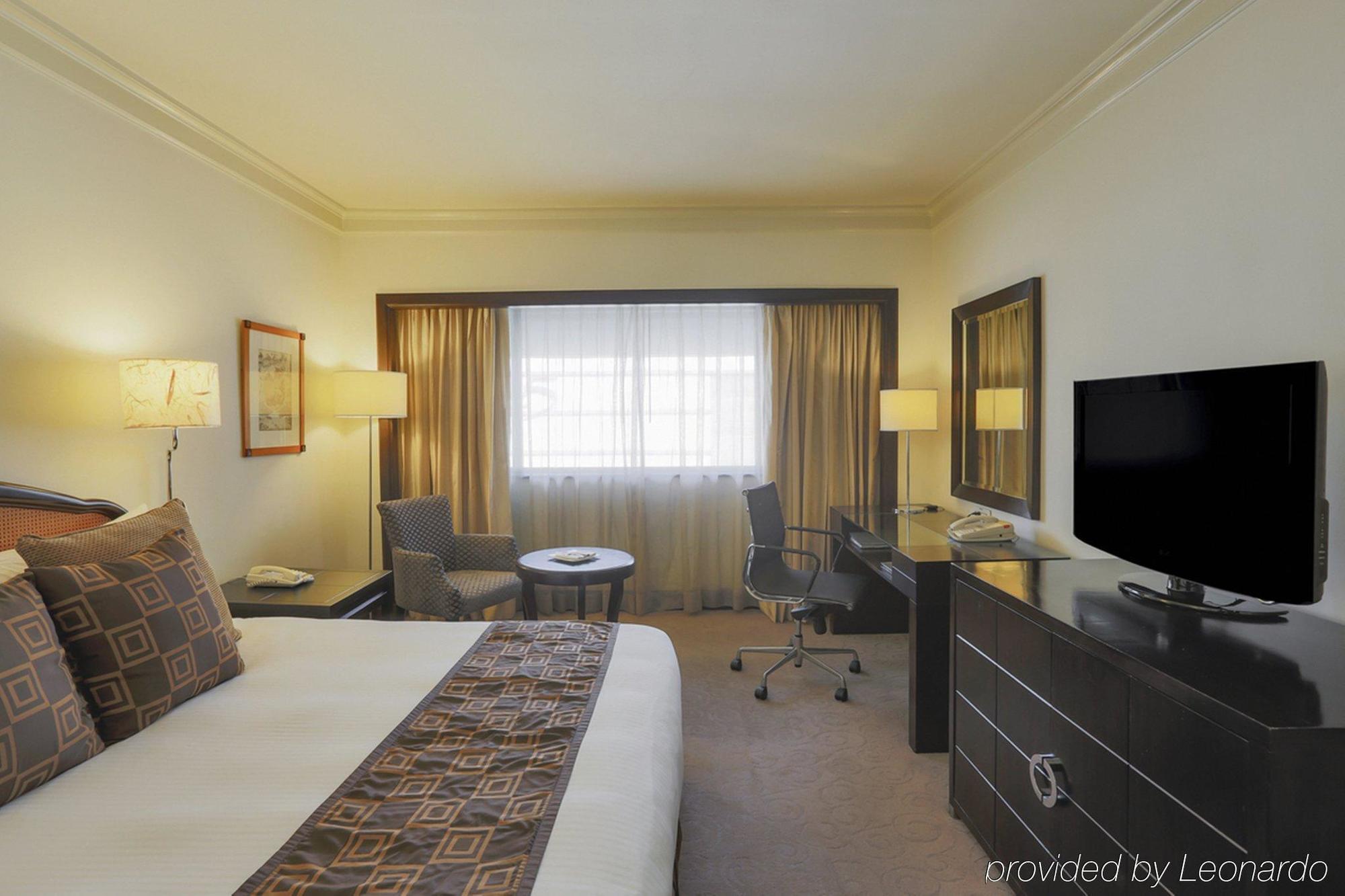Intercontinental Manila Hotel Makati City Exterior photo