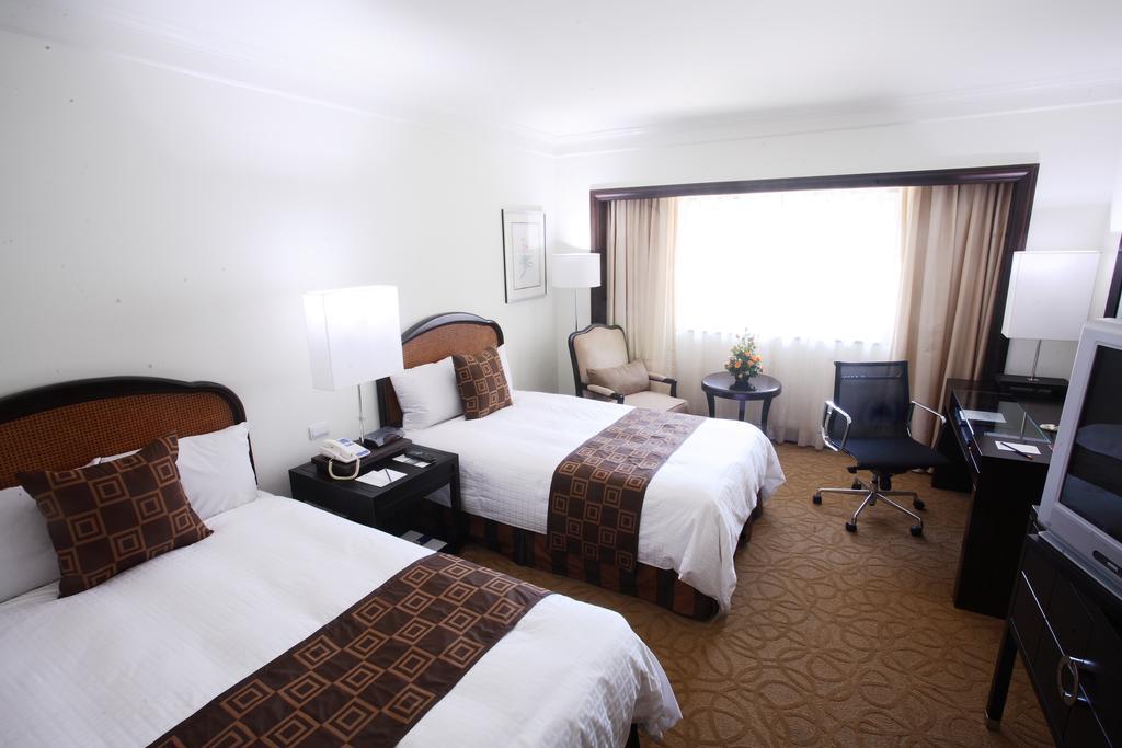 Intercontinental Manila Hotel Makati City Room photo