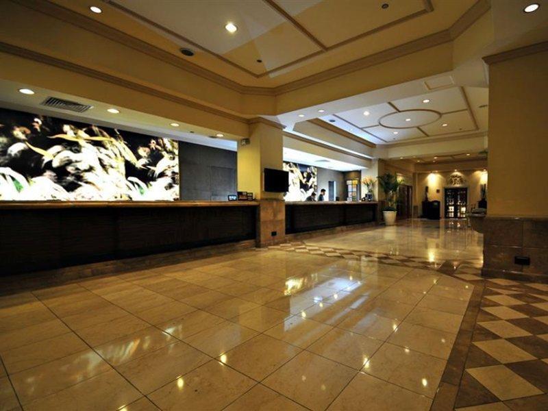 Intercontinental Manila Hotel Makati City Exterior photo
